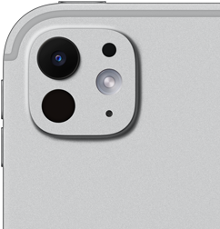 iPad Pro, pohled zezadu, stříbrná barva, profesionální fotosoustava s pětičlenným objektivem a adaptivním True Tone bleskem