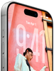 iPhone 17 Pro, pohled zepředu, zobrazená zamknutá obrazovka iOS 26, Dynamic Island nahoře, akční tlačítko, tlačítka hlasitosti
