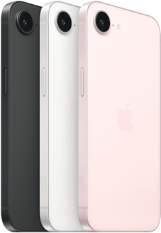 Pohľad zboku a zozadu na čierny, biely a svetloružový iPhone 17e, hore je kamera Fusion, bočné tlačidlo